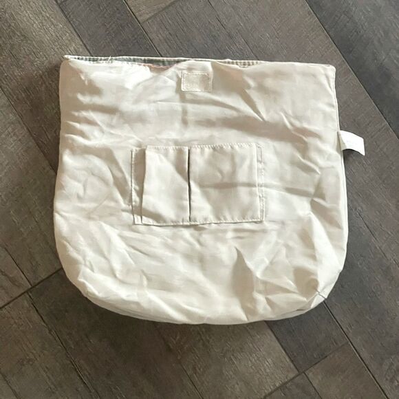 American Eagle Striped Bag. 14 x 10.5 inches, multiple pockets. - Picture 3 of 8